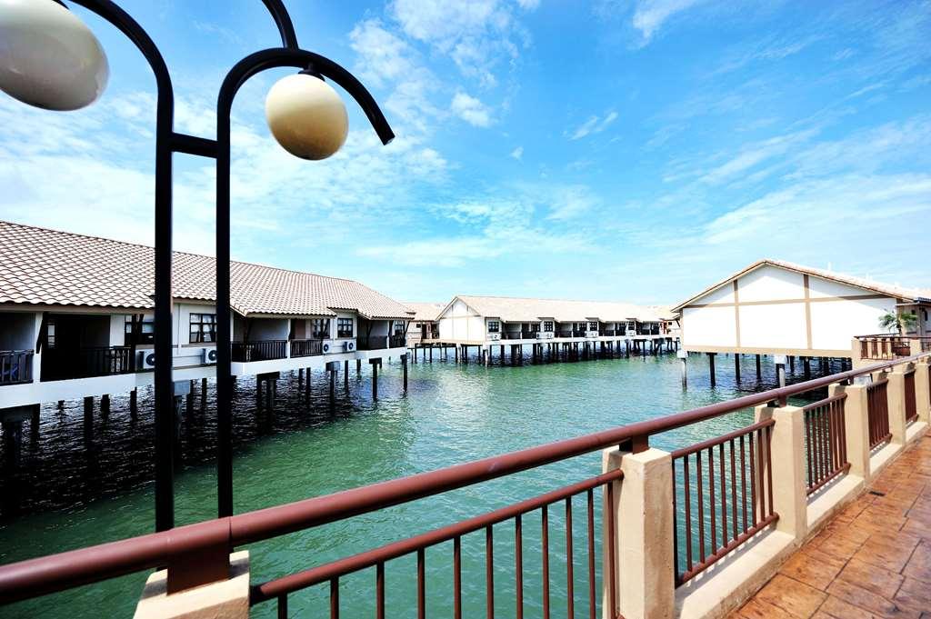 Lexis Port Dickson Hotel Exterior foto