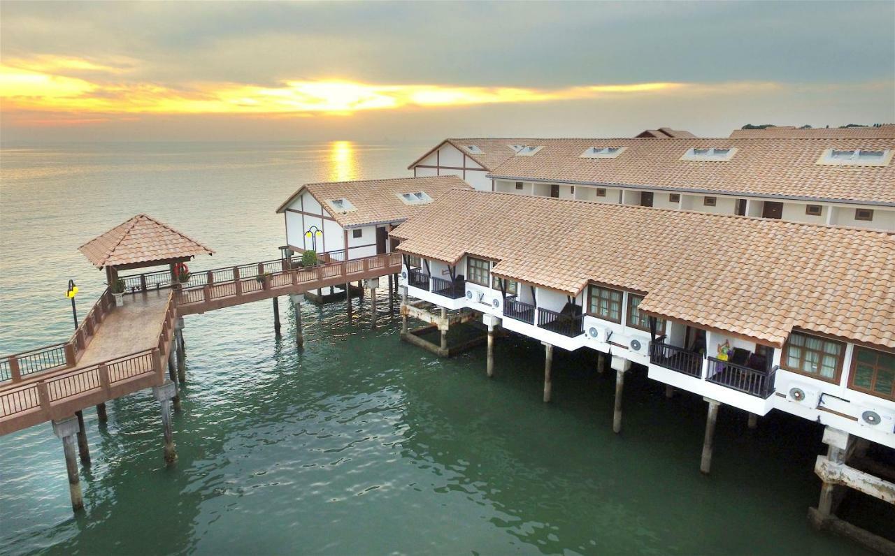 Lexis Port Dickson Hotel Exterior foto