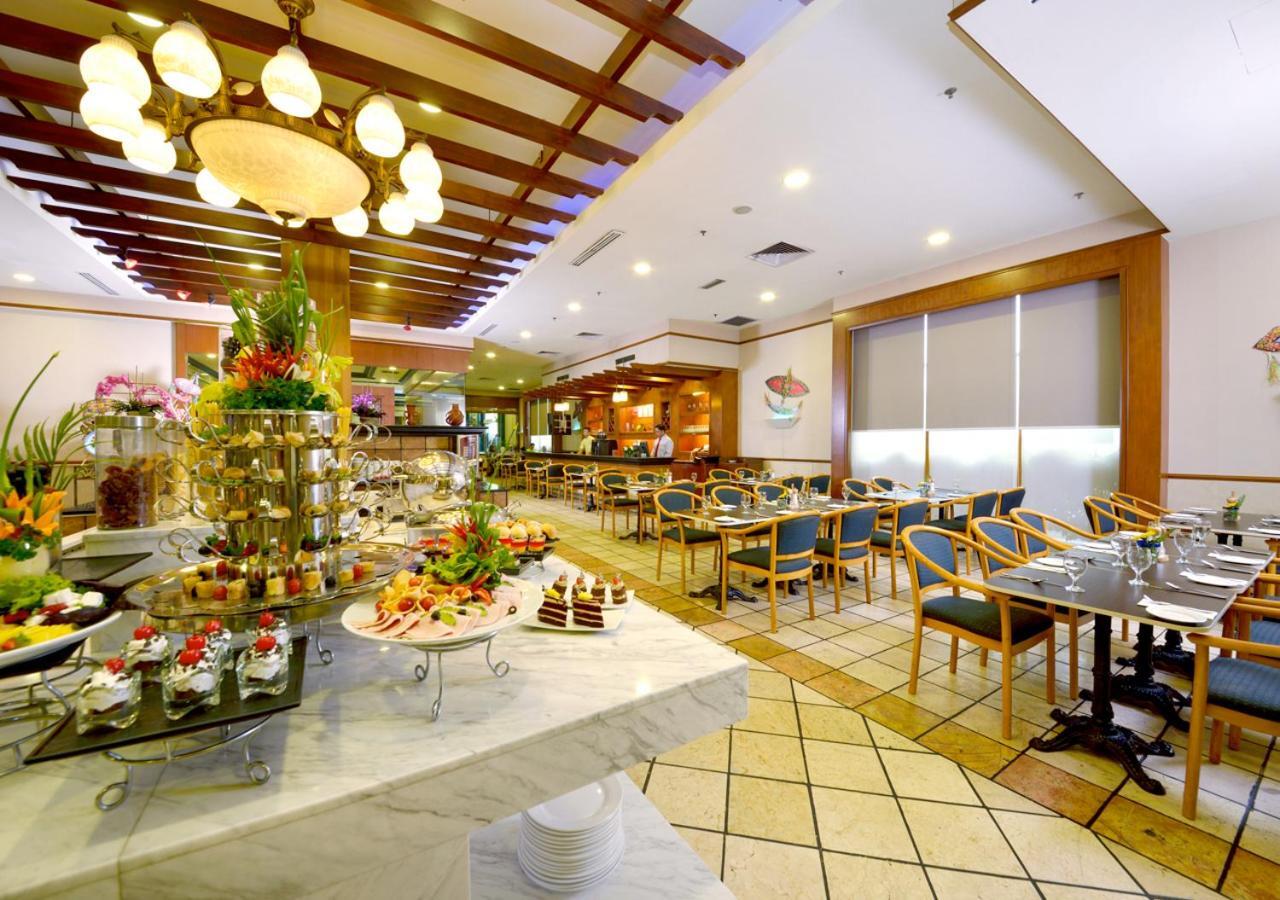 Lexis Port Dickson Hotel Exterior foto